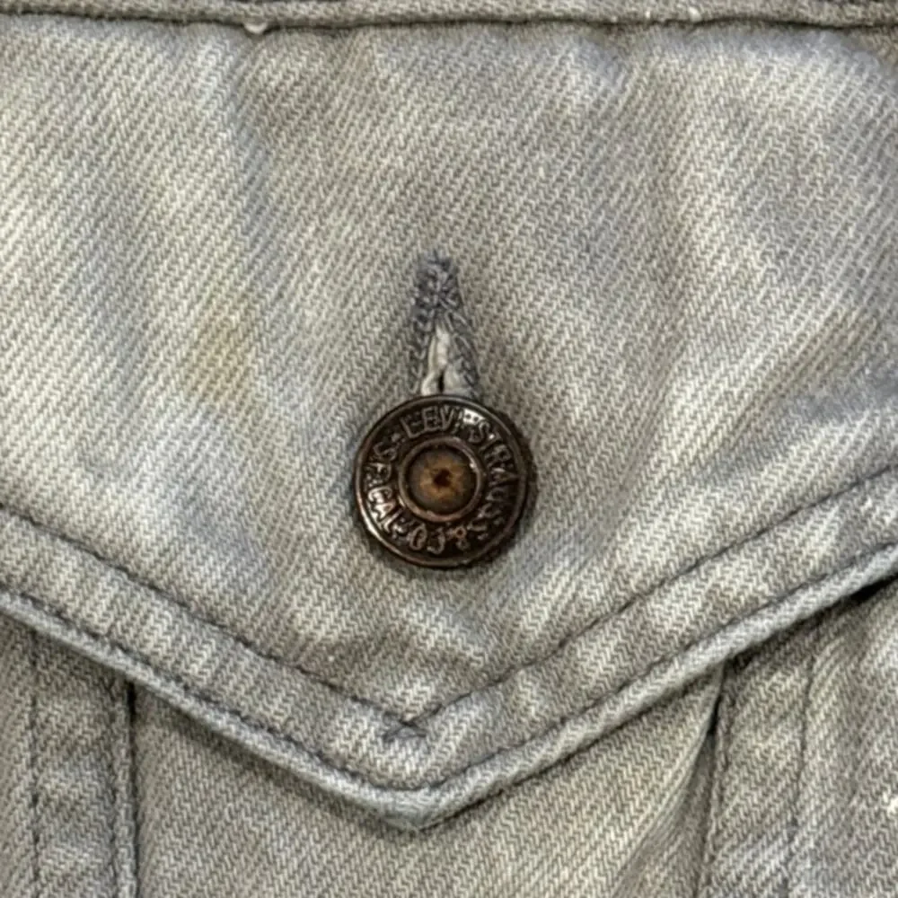 Vintage Levis Denim Trucker Jacket Mens Large Gray Acid Washed Grunge USA *READ*